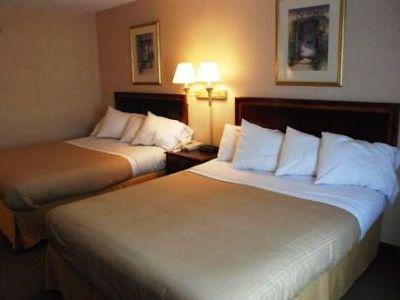 Holiday Inn Express Hotel & Suites Bloomington-Normal University Area By Ihg Bagian luar foto