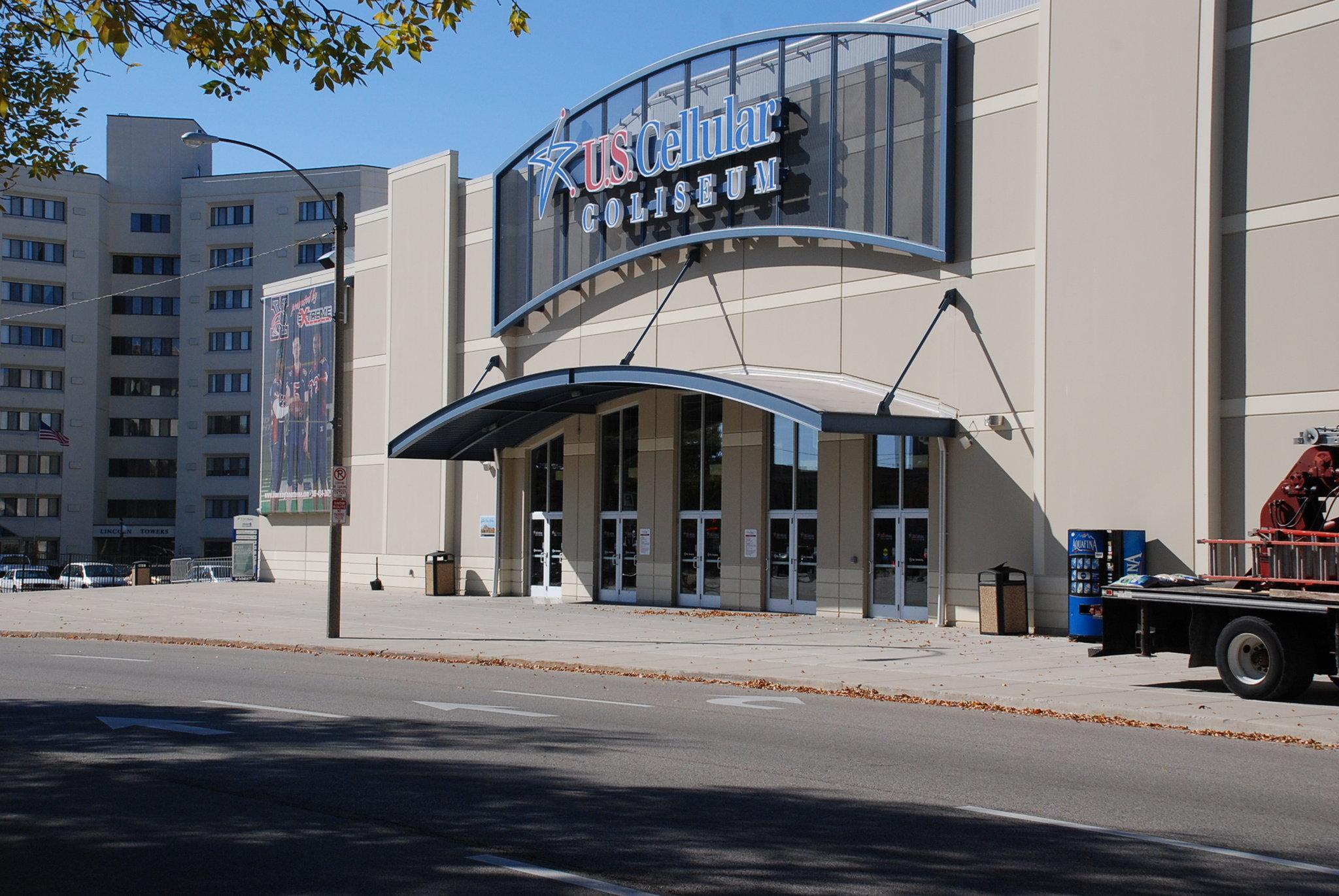 Holiday Inn Express Hotel & Suites Bloomington-Normal University Area By Ihg Bagian luar foto